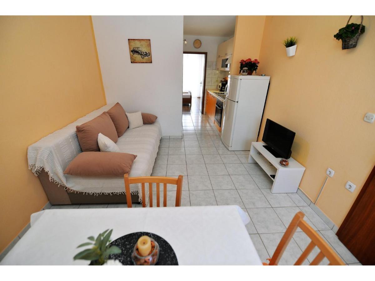 Apartments Kostelic Murter Exterior photo