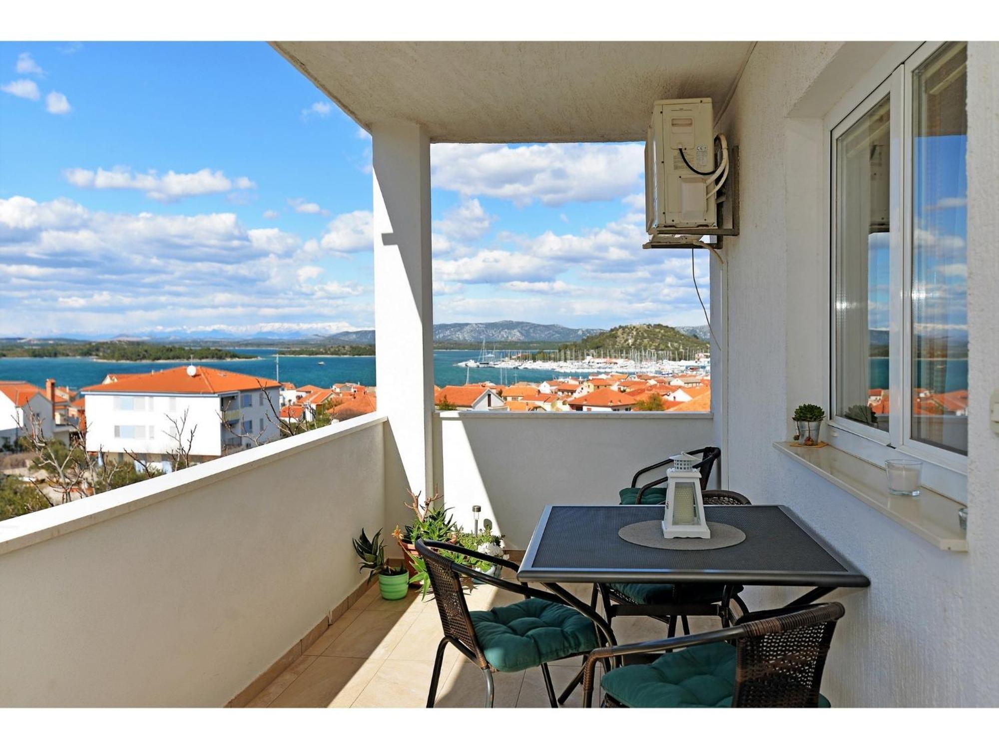 Apartments Kostelic Murter Room photo
