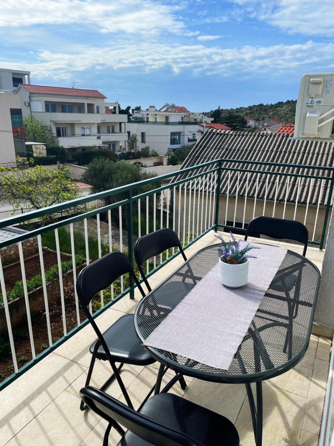 Apartments Kostelic Murter Room photo