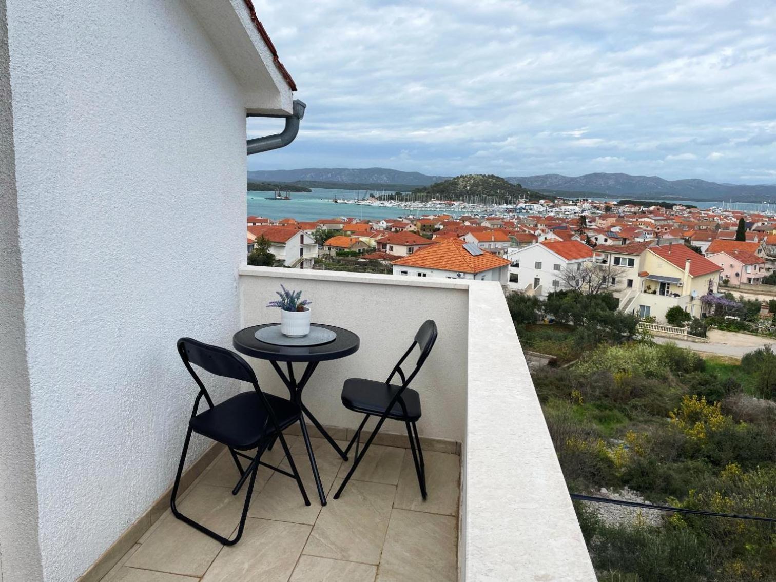 Apartments Kostelic Murter Room photo