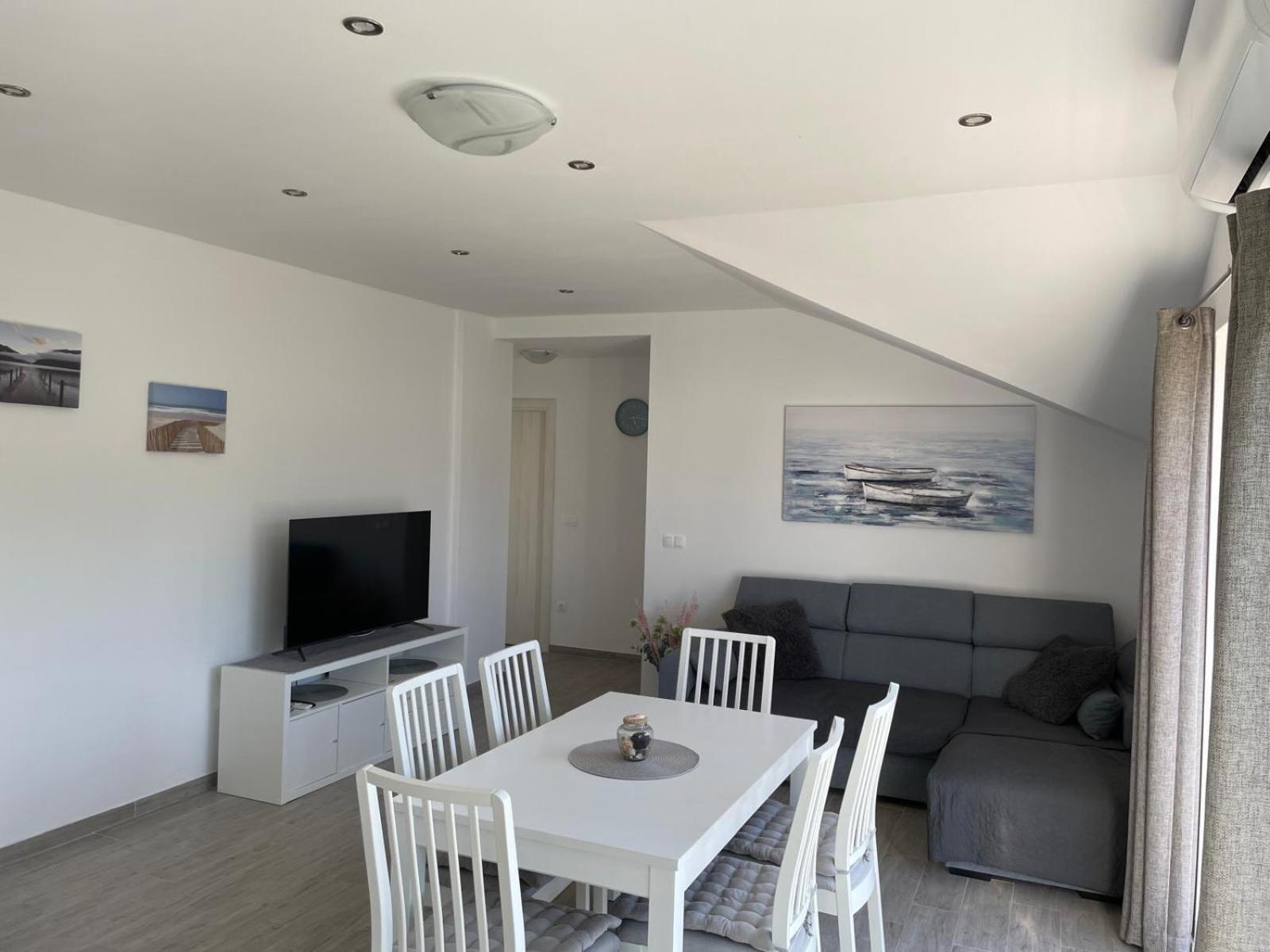 Apartments Kostelic Murter Room photo