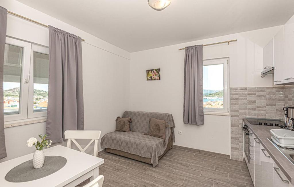 Apartments Kostelic Murter Room photo